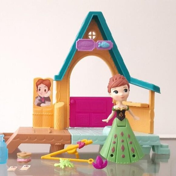 Disney Frozen Anna Arendelle Boathouse New Sealed For Age 4+ - Picture 7 of 16